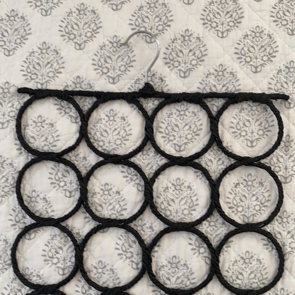 28-Ring Scarf/Tie/Belt Compartment, Closet Organizer, Space Saver, Organize - Picture 3 of 5